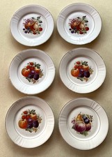 LOT DE 6 ANCIENNES ASSIETTES EN PORCELAINE DE LIMOGES (?) MOTIFS AUX FRUITS