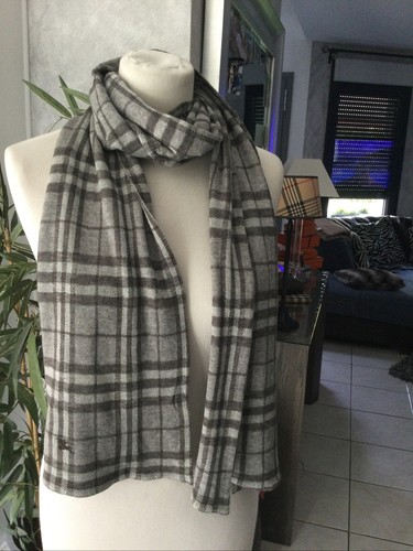 Echarpe burberry tartan gris - burberry,