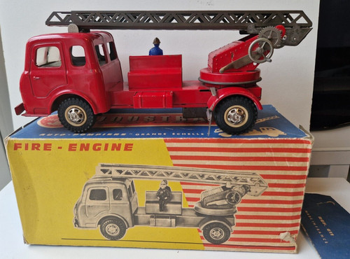 Camion simca cargo pompiers - camion,
