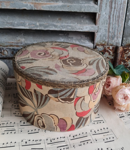 Ancienne boite couture en - a,