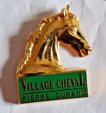 PIN'S GBM - Village cheval