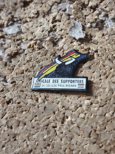 Pin paul ricard - pin's, amicale