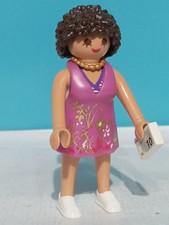 PLAYMOBIL FIGURINE FEMME FILLE