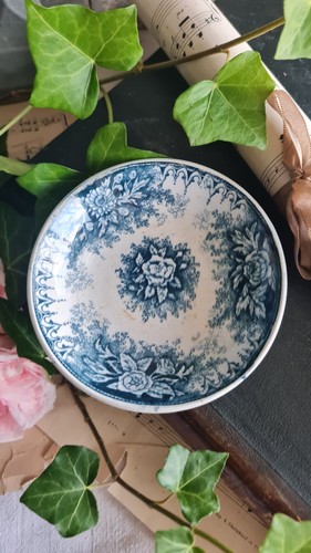Ancienne petite coupelle - ,