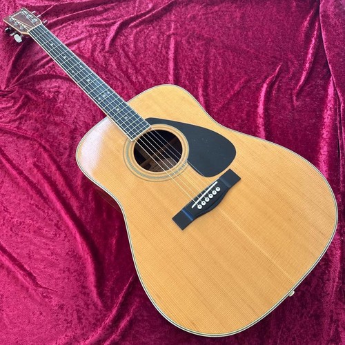Guitare acoustique vintage