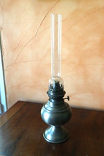 ancienne lampe a petrole en etain, avec meche & verre JEAN GOARDERE 46cm