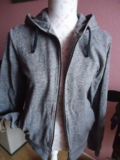  SWEAT CAPUCHE CELIO . TAILLE S .COLORIS GRIS CHINE.