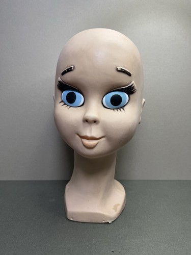 Vintage plastic twiggy - plastic, style