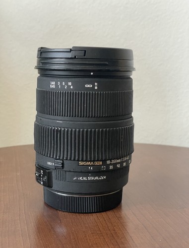 Sigma 200mm 6 - f/3.5-6.3, os