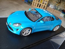 Renault  Alpine  A110  1/18 Solido  Dans Boite Vitrine triple 9