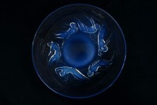 RENÉ LALIQUE - ASSIETTE PLAT ONDINES EN VERRE OPALESCENT SIGNÉ 1921 ART NOUVEAU