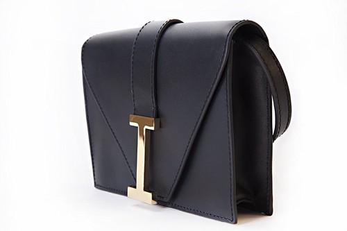 Isaac mizrahi padded - padded, "i"