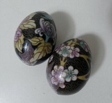 2 oeufs en émail cloisonné