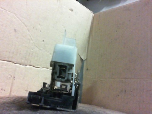 Serrure avant droit renault - serrure,