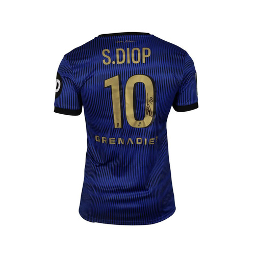 Match worn signed - [match,
