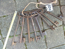 LOT A241 DE 8 TRÈS GRANDES