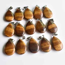 Un Pendentif goutte d'eau oeil