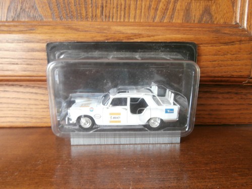 Peugeot 404 assistance equipe - 404,