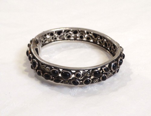 Ancien bracelet jonc - , ouvrant