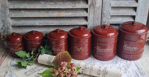 Ancienne serie pot - pot, emaillee