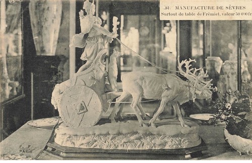 Art sculptures manufacture - -,