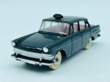 DINKY TOYS 546 OPEL Rekord Taxi 1.43