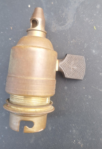 Ancienne douille avec - ancienne,
