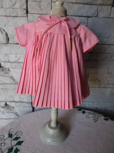 Magnifique petite robe poupee - petite,
