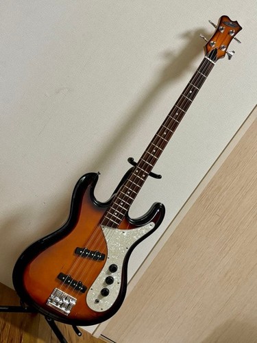 Guitare basse électrique aria - guitare,