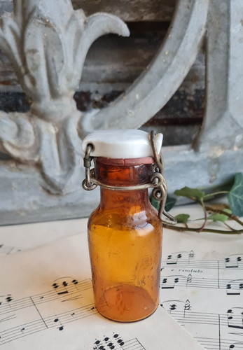 Ancienne petite bouteille - petite,