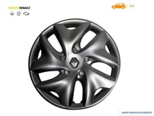 (1) Un enjoliveur Renault