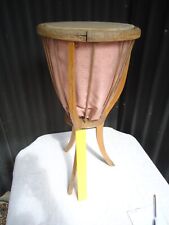 Travailleuse ancienne en bois