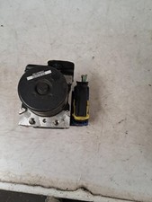 Bloc ABS (freins anti-blocage)