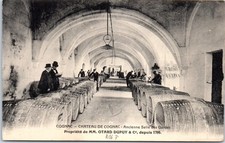 16 COGNAC - comptoir et chais OTARD DUPUY salle des gardes