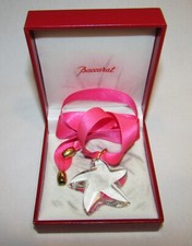 BACCARAT  COLLIER PENDENTIF CRISTAL ETOILE DE MER EN COFFRET