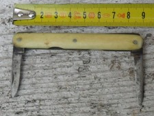 ancien petit couteau de Dame marqué GUERRE , canif pliant plaquette corne