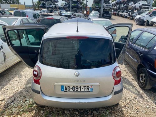 Malle hayon arriere renault - arriere,