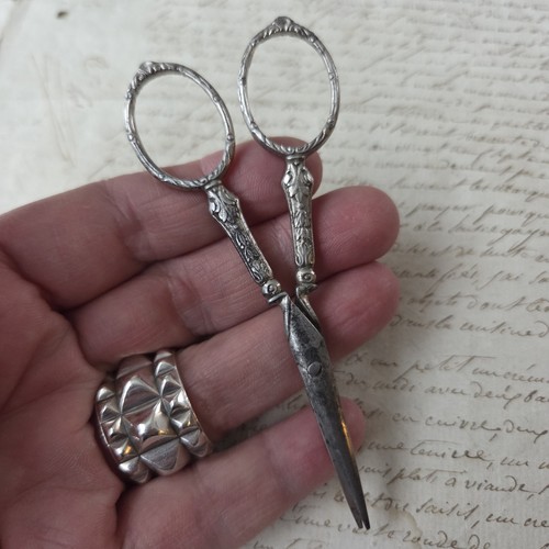 Ciseaux anciens couture - couture, en