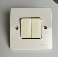 interrupteur double va et vient Neptune 2 Legrand  occasion (blanc)
