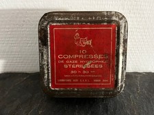 Boite métallique ancienne