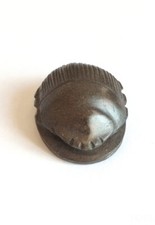 Scarabée de cœur. Pierre