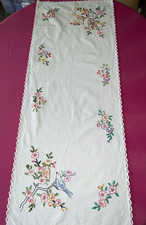 Napperon chemin table ancien