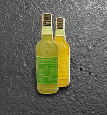 Pin’s Alcool Boisson Chartreuse verte et jaune très bon état émaillé TBE (278)