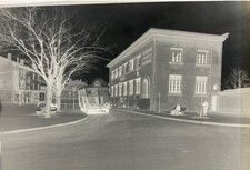 Négatif Photo. RHÔNE. VENISSIEUX. Trolleybus numéro 12 devant La Poste