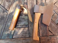 Outils anciens. Lot d'outils sabotier herminette et hache