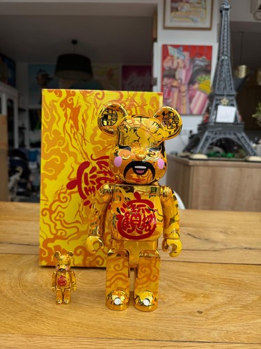 Bearbrick 400 crack - 400%, paint