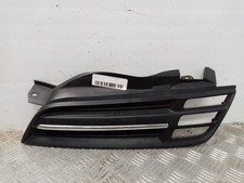 GRILLE AVANT / 2049857 POUR