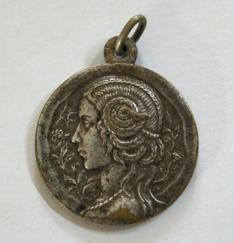 Médaille art nouveau profil - art, nouveau,profil