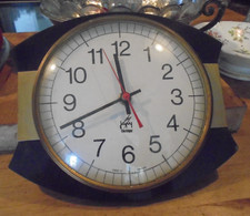 Pendule Japy, en formica noir