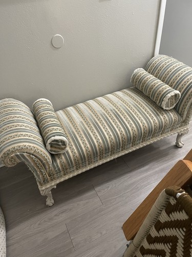 Traditional chaise lounge - traditional,